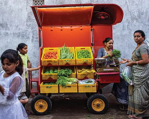 mapping street vending typologies as mobile urban infrastructure across india