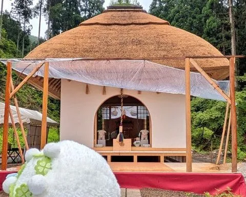 stuffed animal shrine in kyoto invites visitors to honor cherished plush companions