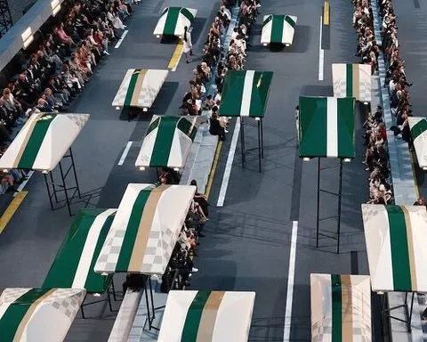 james chinlund fills louis vuitton’s louvre runway with hovering concept vehicles
