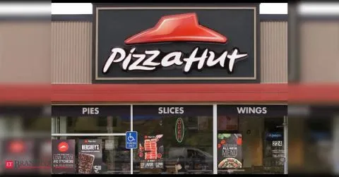 Yum Brands in exclusive talks to sell Pizza Hut to LongRange Capital, source says