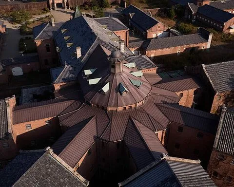 hoshino hotel opens within the historic, radiating structure of japan’s former nara prison